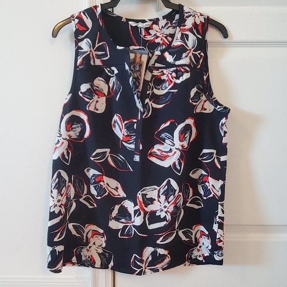 Sleeveless top - Picture 1 of 4